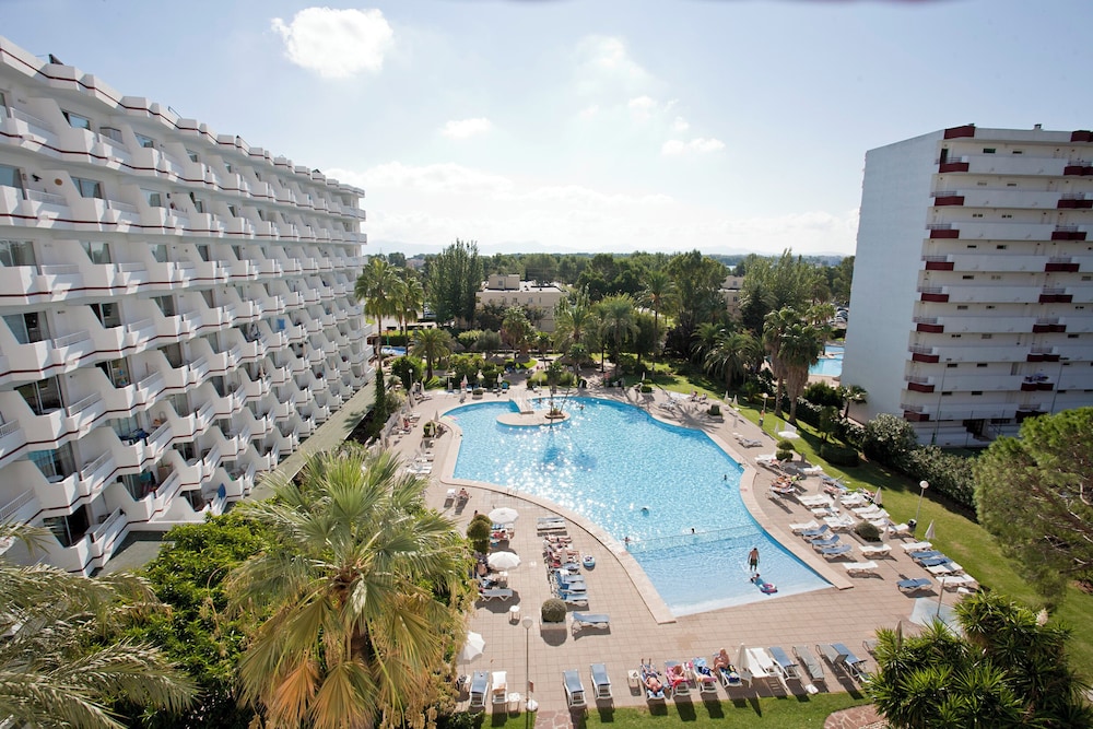 Apartamentos Siesta I — Swimming pool in Alcudia, Balearic Islands