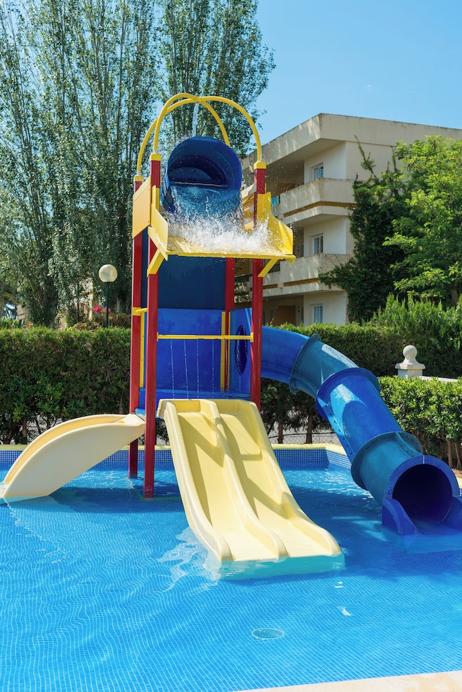 Apartamentos Siesta I — Attractions for children in Alcudia, Balearic Islands