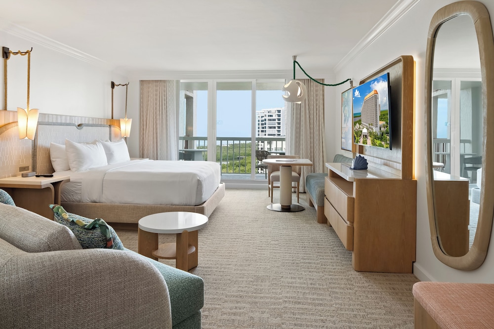Signia Hilton Naples Grande Beach Resort — Hotel rooms in Bonita Springs, Florida