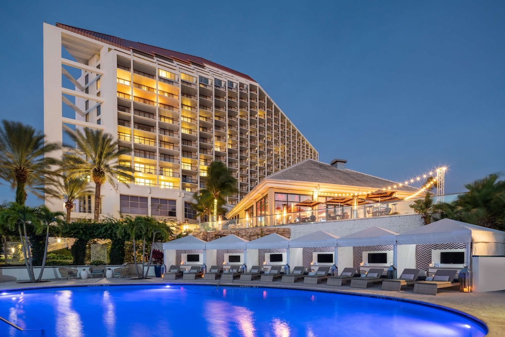 Signia Hilton Naples Grande Beach Resort — Hotel building in Bonita Springs, Florida