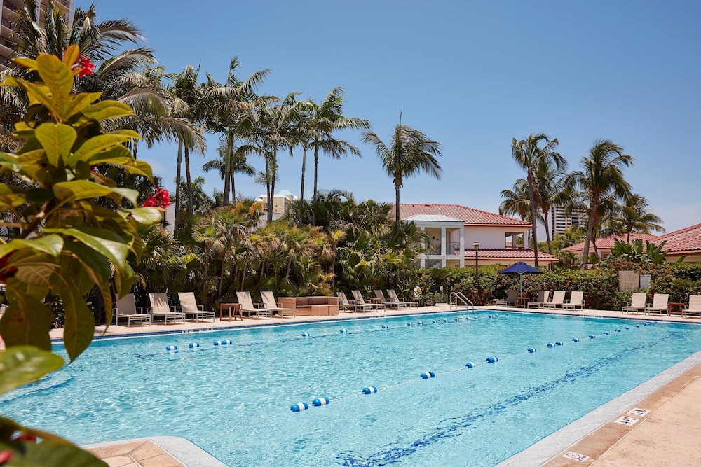 Signia Hilton Naples Grande Beach Resort — Swimming pool in Bonita Springs, Florida