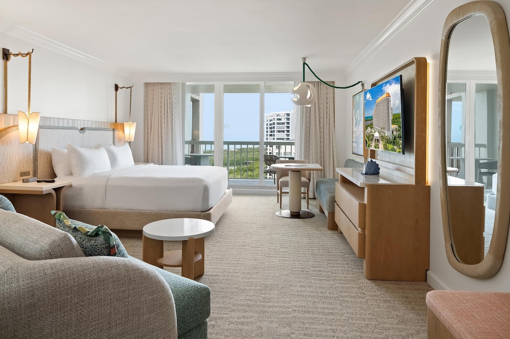 Signia Hilton Naples Grande Beach Resort — Hotel rooms in Bonita Springs, Florida