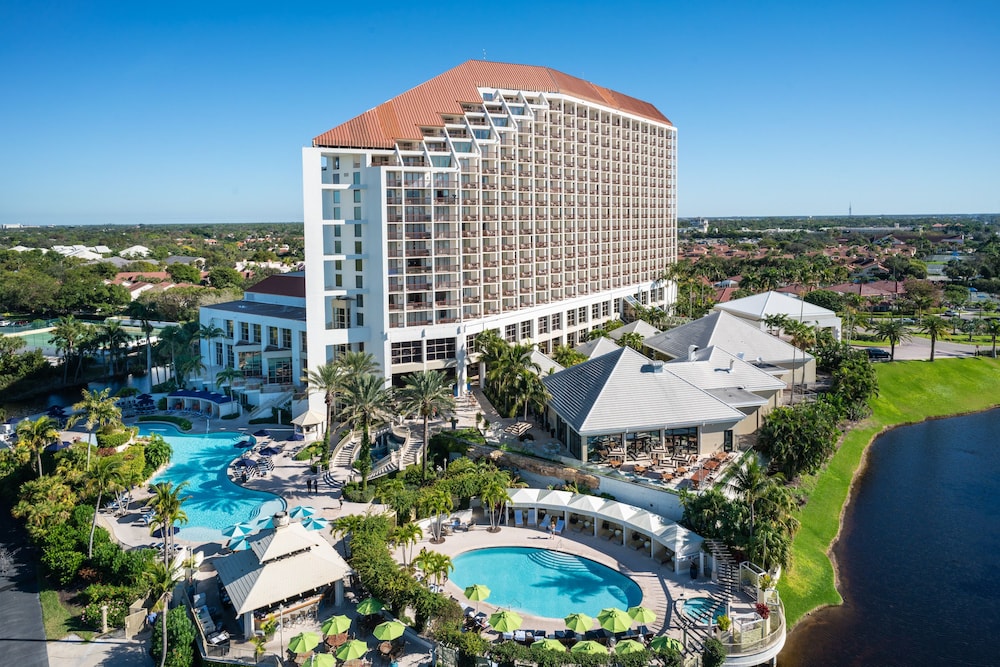 Signia Hilton Naples Grande Beach Resort — Main photo in Bonita Springs, Florida