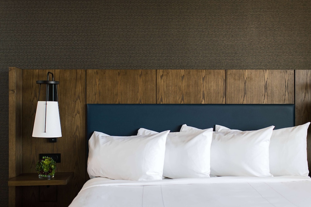 Sonesta Nashville Airport — Hotel rooms in Nashville, Tennessee