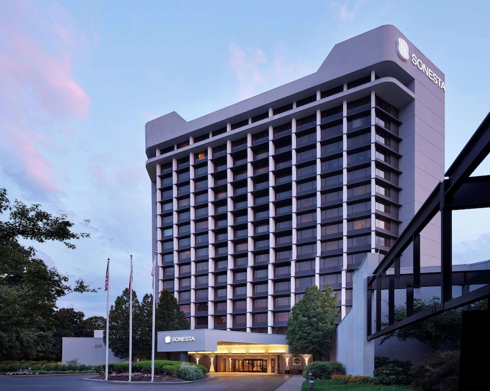 Sonesta Nashville Airport — Hotel building in Nashville, Tennessee