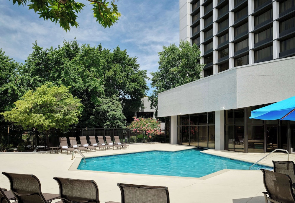 Sonesta Nashville Airport — Swimming pool in Nashville, Tennessee
