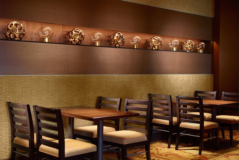 Sonesta Nashville Airport — Restaurant & bars in Nashville, Tennessee