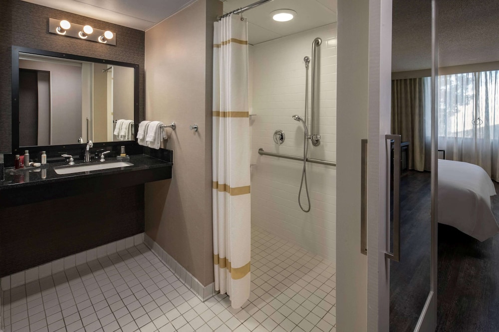 Sonesta Nashville Airport — Hotel rooms in Nashville, Tennessee