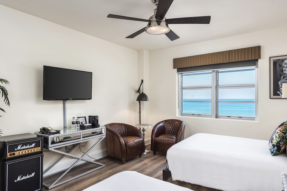 The National Hotel Miami Beach - An Adults Only Resort — Hotel rooms in Miami, Florida