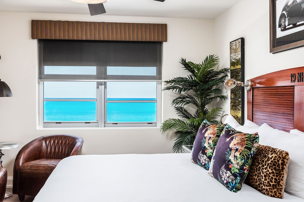 The National Hotel Miami Beach - An Adults Only Resort — Hotel rooms in Miami, Florida