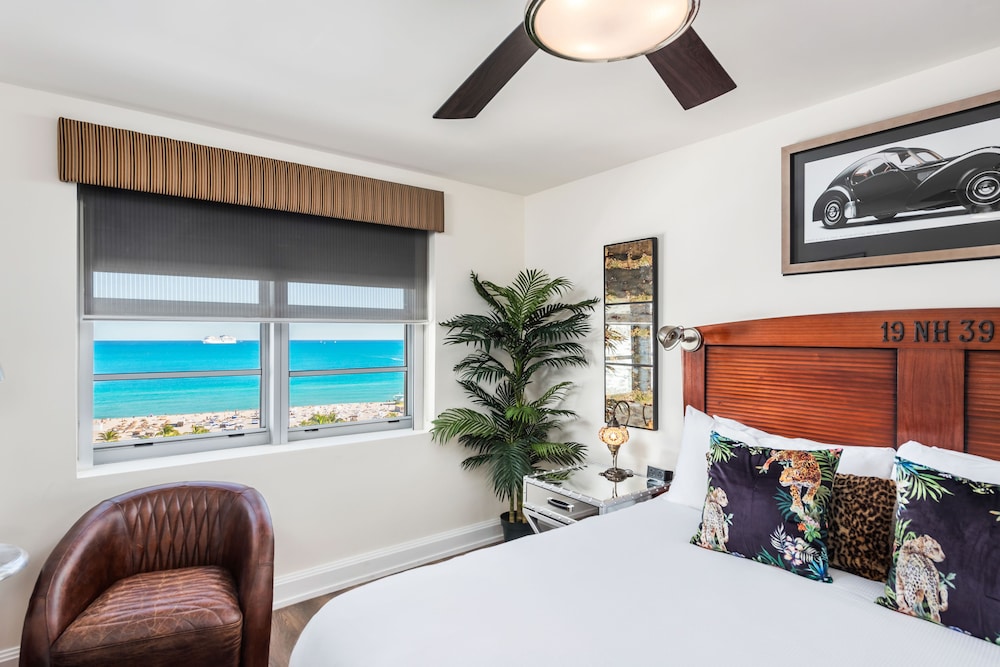 The National Hotel Miami Beach - An Adults Only Resort — Hotel rooms in Miami, Florida