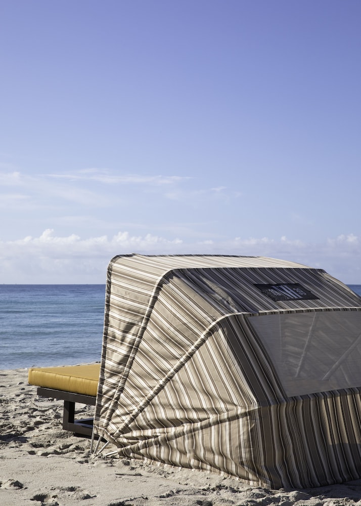 The National Hotel Miami Beach - An Adults Only Resort — Beach in Miami, Florida