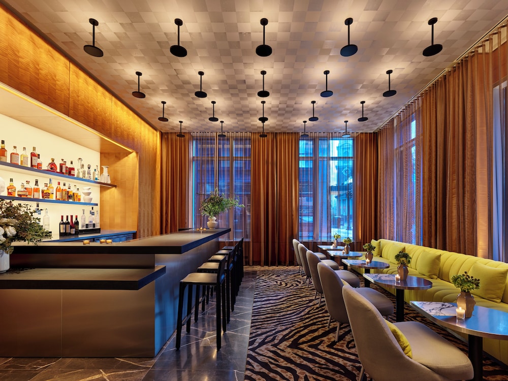 Hotel AKA Boston Common — Restaurant & bars in Boston, Massachusetts