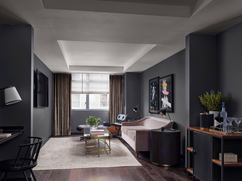 Hotel AKA Boston Common — Hotel rooms in Boston, Massachusetts