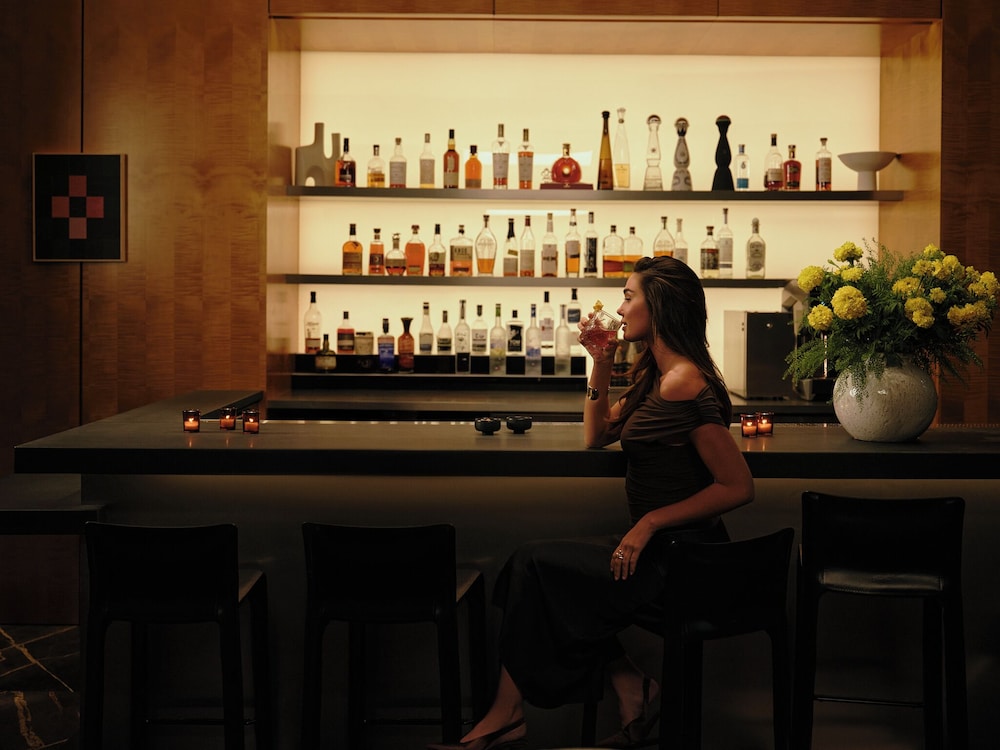 Hotel AKA Boston Common — Restaurant & bars in Boston, Massachusetts