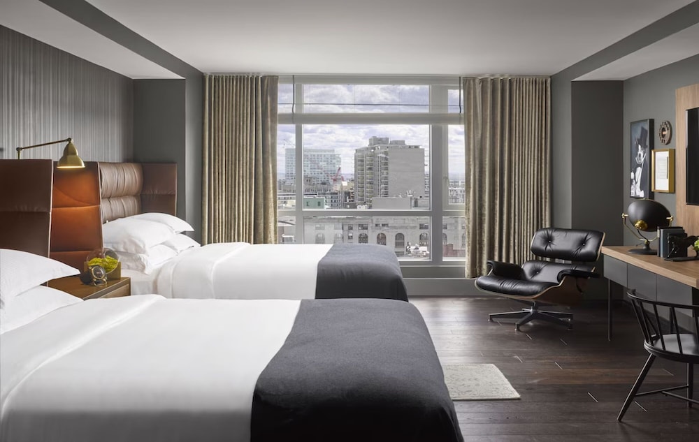 Hotel AKA Boston Common — Hotel rooms in Boston, Massachusetts