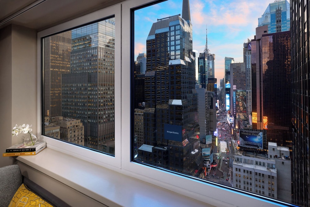 M Social Hotel New York Times Square — Hotel rooms in New York City, New York State