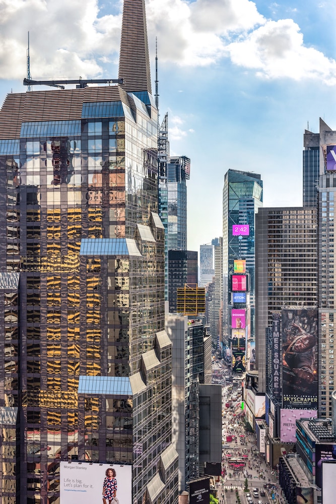 M Social Hotel New York Times Square — Attractions in the area in New York City, New York State