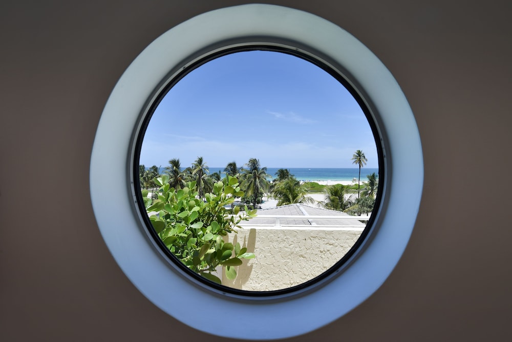 Hotel Ocean — Beach in Miami, Florida