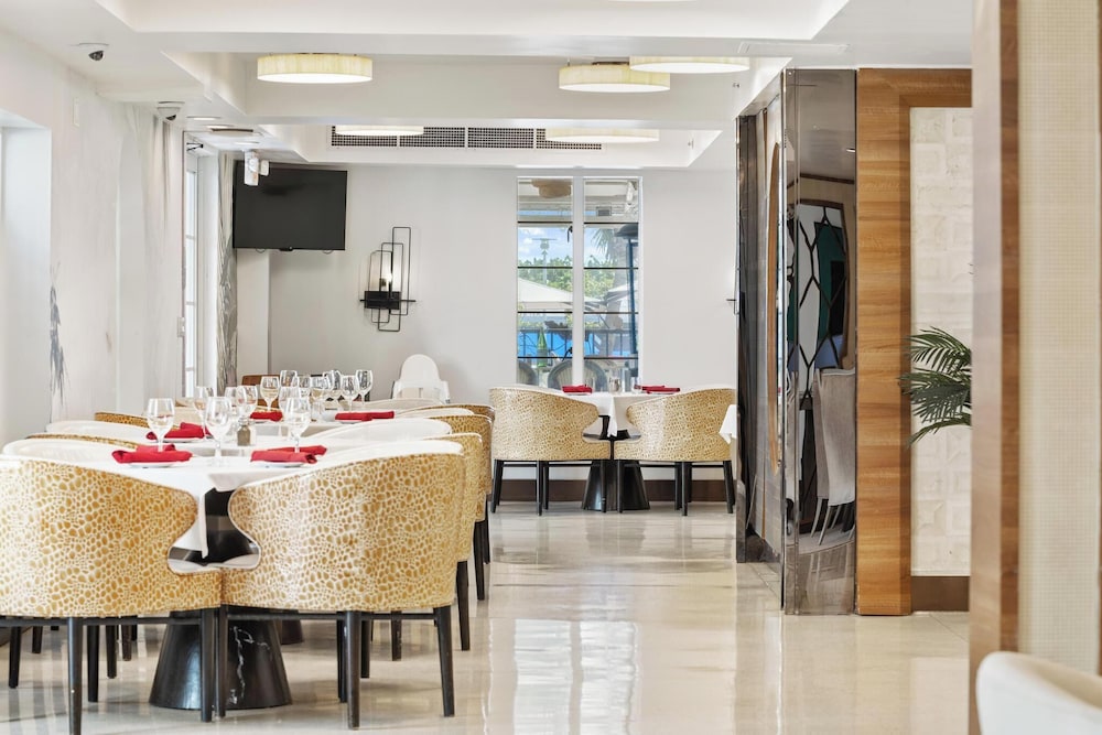Hotel Ocean — Restaurant & bars in Miami, Florida