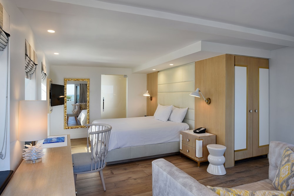 Hotel Ocean — Hotel rooms in Miami, Florida