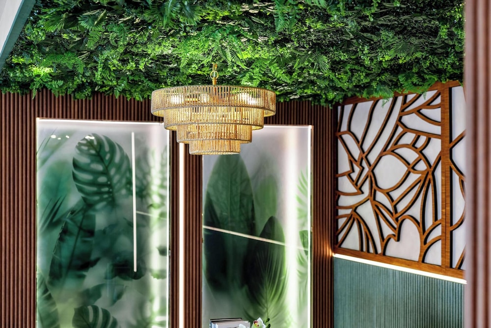 Hotel Ocean — Restaurant & bars in Miami, Florida