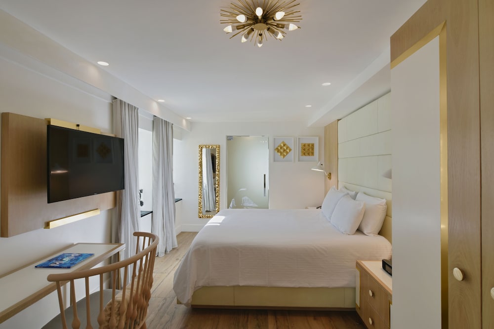Hotel Ocean — Hotel rooms in Miami, Florida