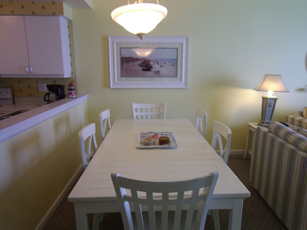 Ocean Walk Resort — Hotel rooms in Daytona Beach, Florida