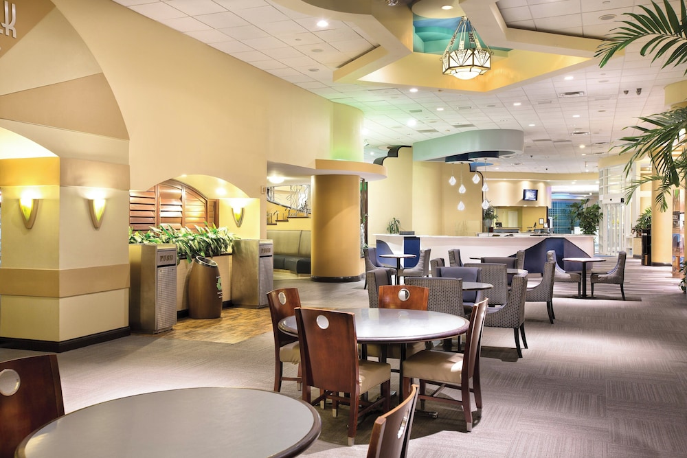 Ocean Walk Resort — Restaurant & bars in Daytona Beach, Florida