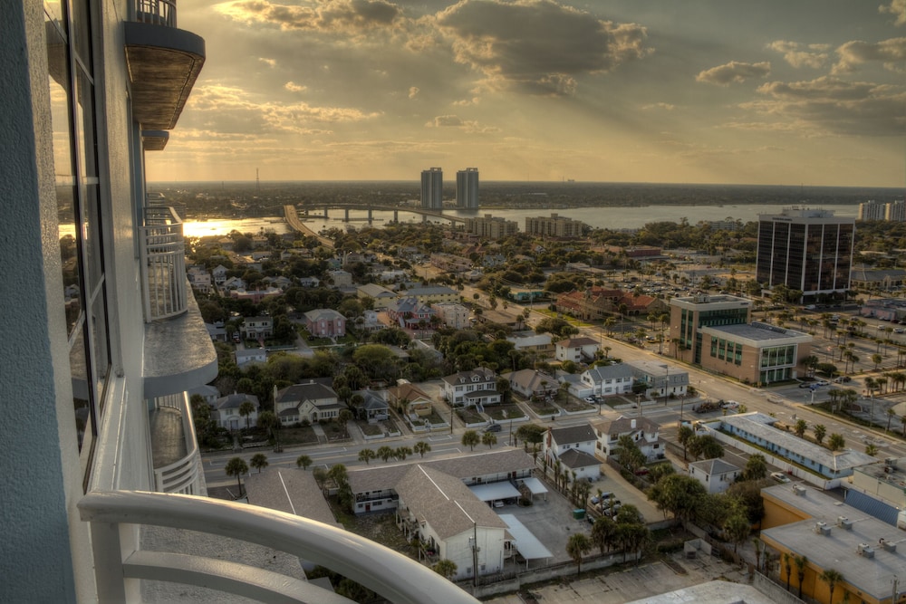 Ocean Walk Resort — Attractions in the area in Daytona Beach, Florida