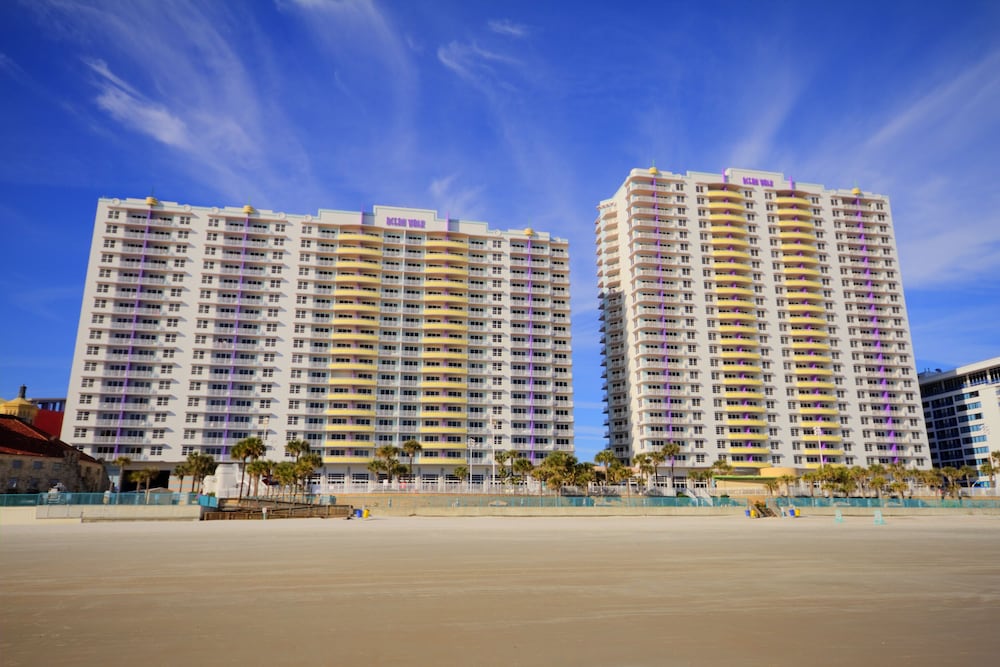 Ocean Walk Resort — Hotel building in Daytona Beach, Florida