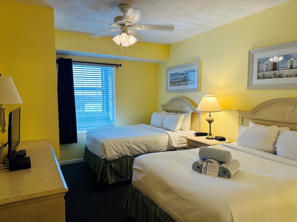 Ocean Walk Resort — Hotel rooms in Daytona Beach, Florida
