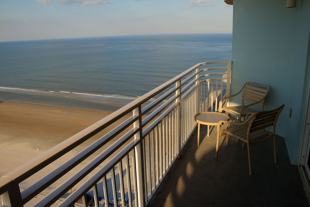 Ocean Walk Resort — Hotel rooms in Daytona Beach, Florida