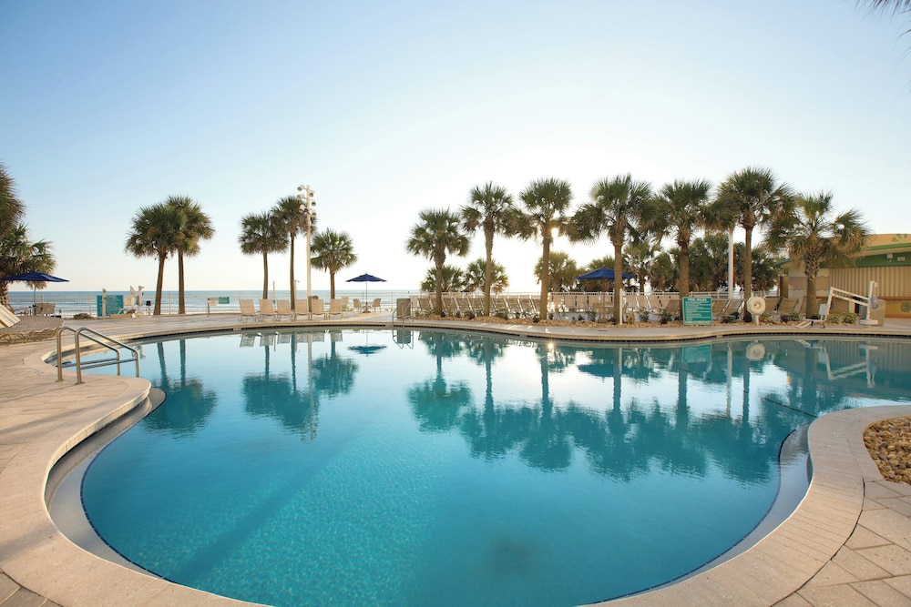 Ocean Walk Resort — Swimming pool in Daytona Beach, Florida
