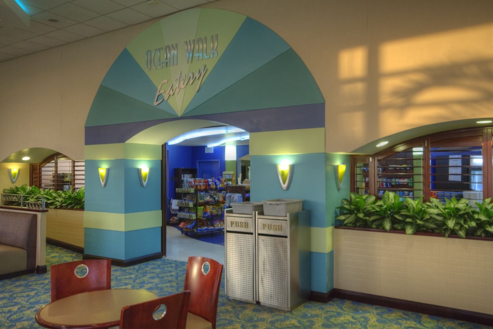 Ocean Walk Resort — Restaurant & bars in Daytona Beach, Florida