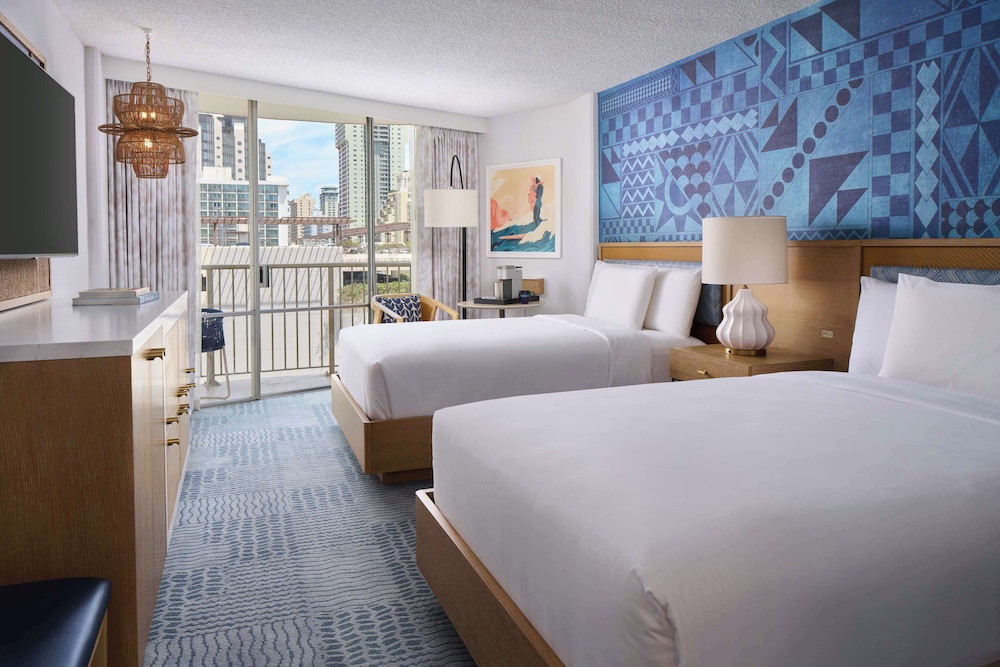 OUTRIGGER Waikiki Paradise Hotel — Hotel rooms in Honolulu, Hawaii