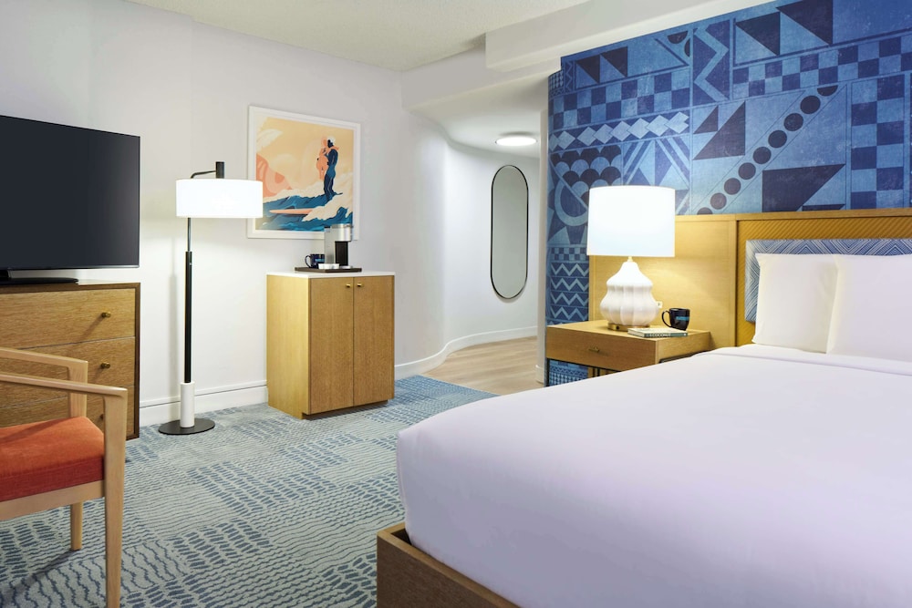 OUTRIGGER Waikiki Paradise Hotel — Hotel rooms in Honolulu, Hawaii