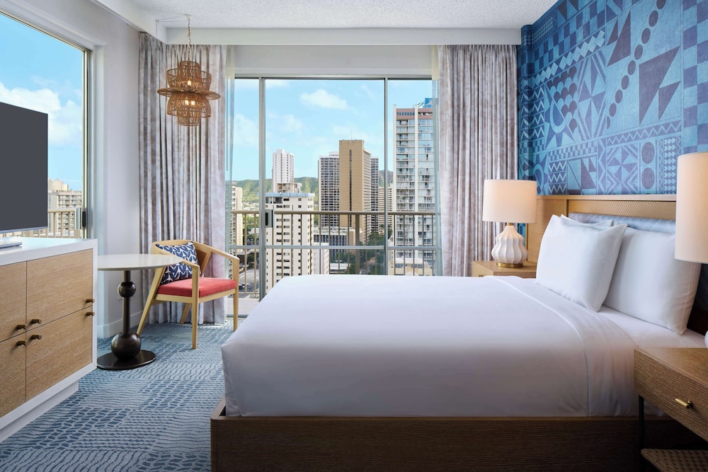 OUTRIGGER Waikiki Paradise Hotel — Hotel rooms in Honolulu, Hawaii