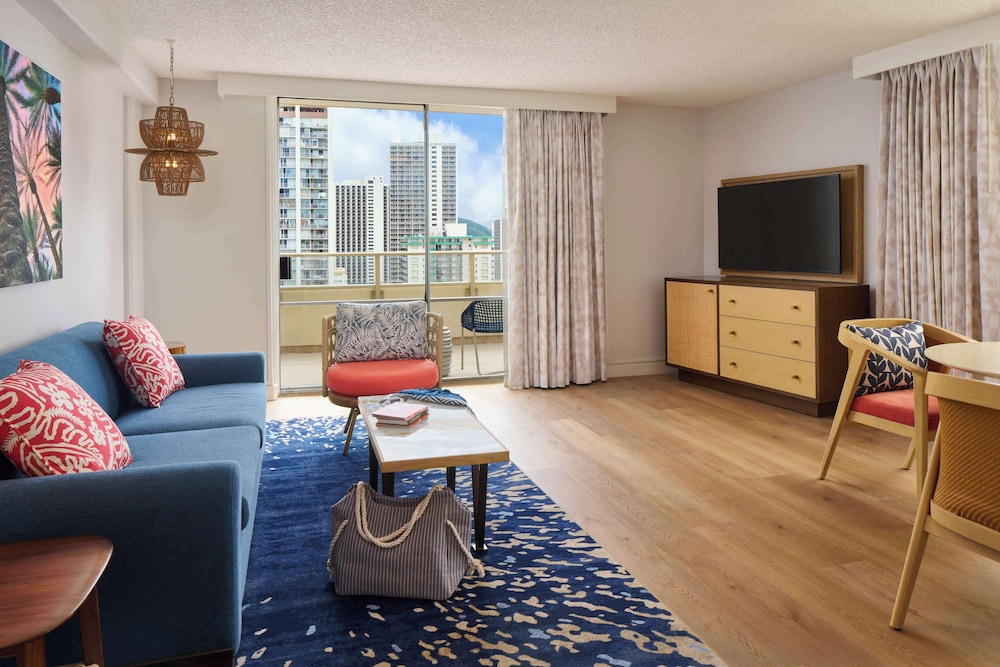 OUTRIGGER Waikiki Paradise Hotel — Hotel rooms in Honolulu, Hawaii