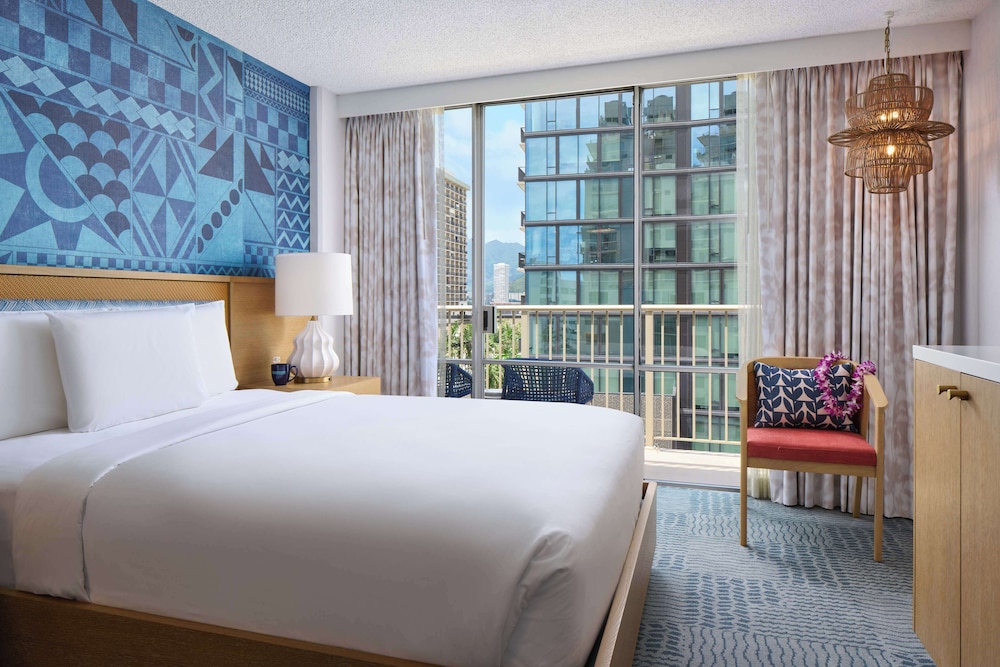 OUTRIGGER Waikiki Paradise Hotel — Hotel rooms in Honolulu, Hawaii
