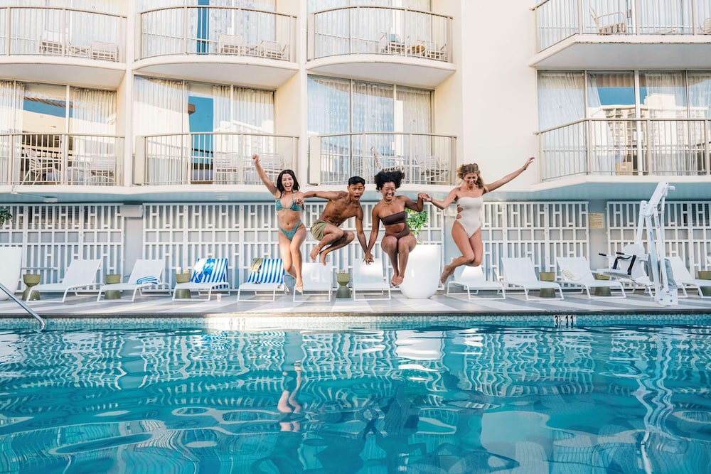 OUTRIGGER Waikiki Paradise Hotel — Main photo in Honolulu, Hawaii