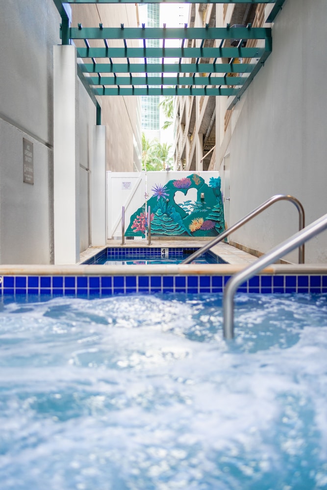Waikiki Malia — Spa in Honolulu, Hawaii
