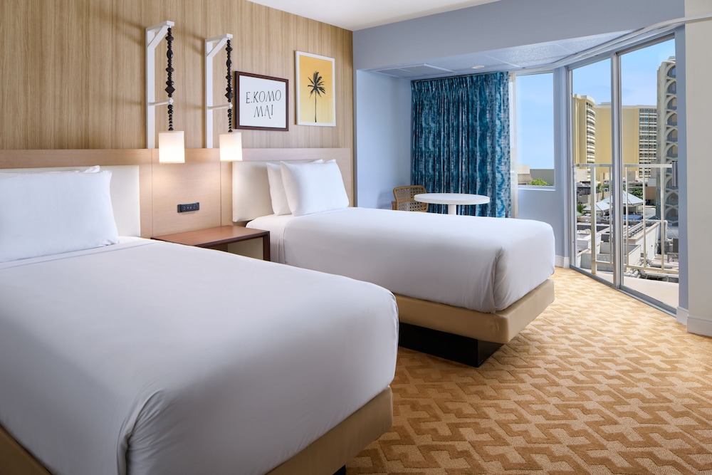 Waikiki Malia — Hotel rooms in Honolulu, Hawaii
