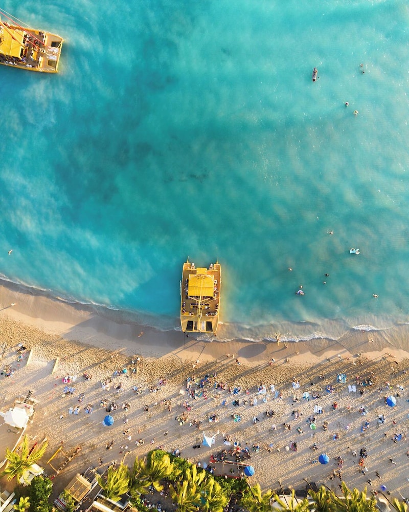 Waikiki Malia — Beach in Honolulu, Hawaii