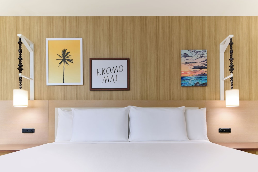 Waikiki Malia — Hotel rooms in Honolulu, Hawaii
