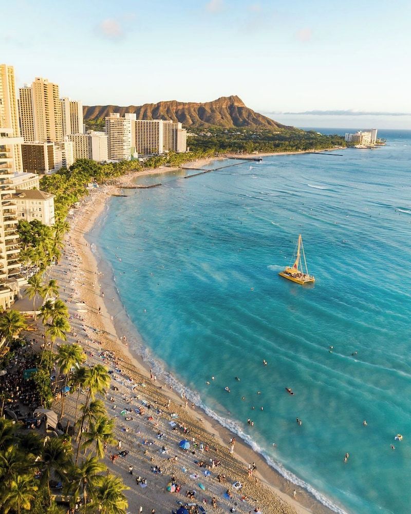 Waikiki Malia image