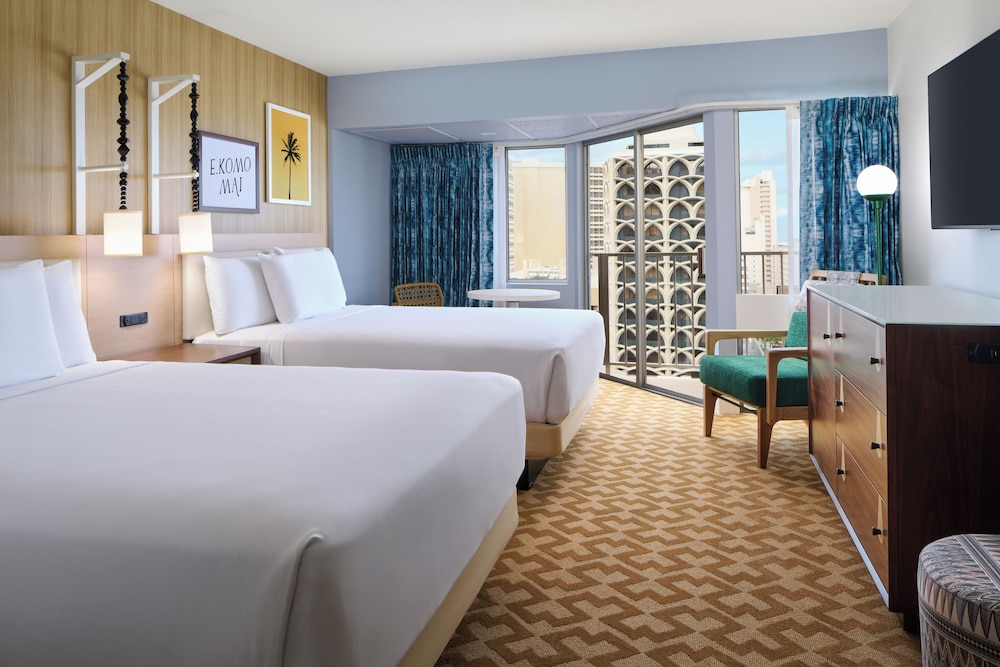 Waikiki Malia — Hotel rooms in Honolulu, Hawaii