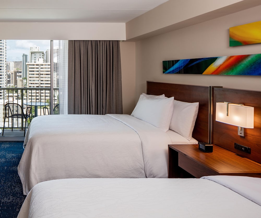 Hilton Garden Inn Waikiki Beach — Hotel rooms in Honolulu, Hawaii