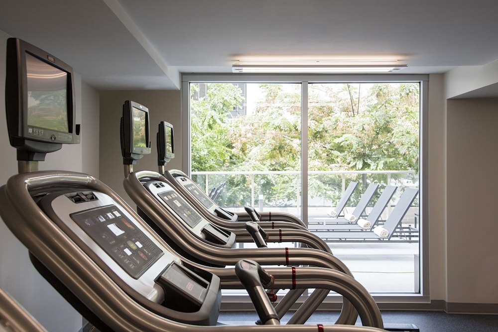 Hilton Garden Inn Waikiki Beach — Sports & recreation in Honolulu, Hawaii