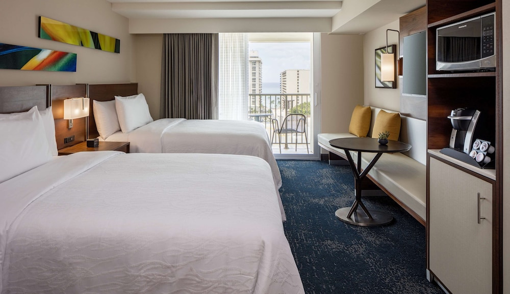 Hilton Garden Inn Waikiki Beach — Hotel rooms in Honolulu, Hawaii